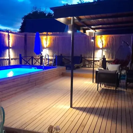 Ugurlubungalov Vila *