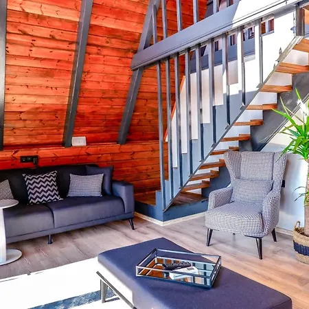 Vila Ugurlubungalov *